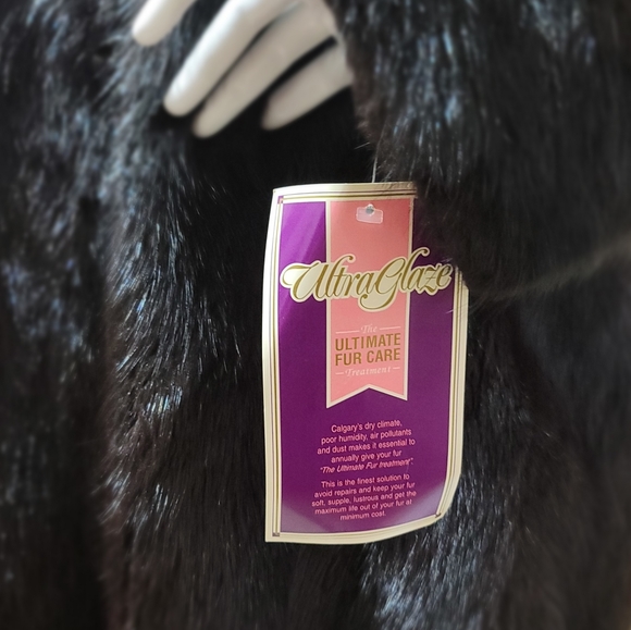 Swears & Wells fur coat - Picture 7 of 7